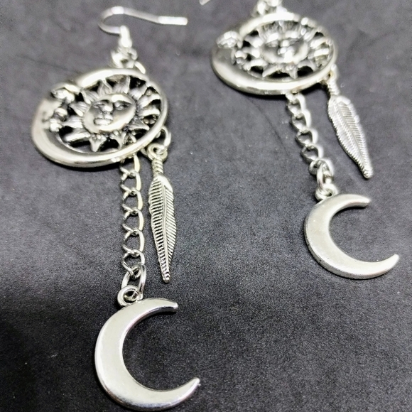 Handmade Silver Dangle Boho Celestial Sun and Moon Feather Chain Earrings - Picture 4 of 7